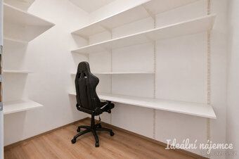 K dlouhodobému podnájmu nabízíme moderní byt o dispozici 2+k