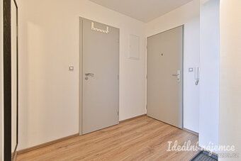 K dlouhodobému podnájmu nabízíme moderní byt o dispozici 2+k