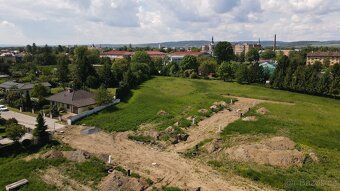 Nabízím k prodeji jeden z posledních lukrativních stavebních