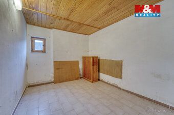 Nabízíme k prodeji jedinečný objekt v srdci obce Stará Vráž,