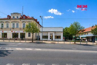 Nabízíme k prodeji komerční objekt o celkové výměře 663 m², 