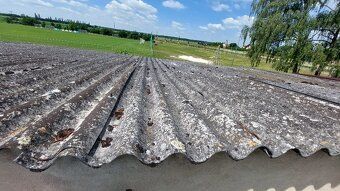 Prodám řadovou garáž v obci Luštěnice u fotbalového hřiště, 