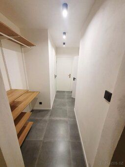 Nabízíme k pronájmu byt o dispozici 2+1 a výměře 53 m2 na ad