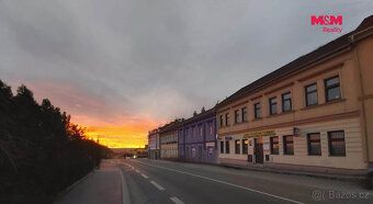 Nabízíme k pronájmu komerční prostory o celkové výměře 113,4