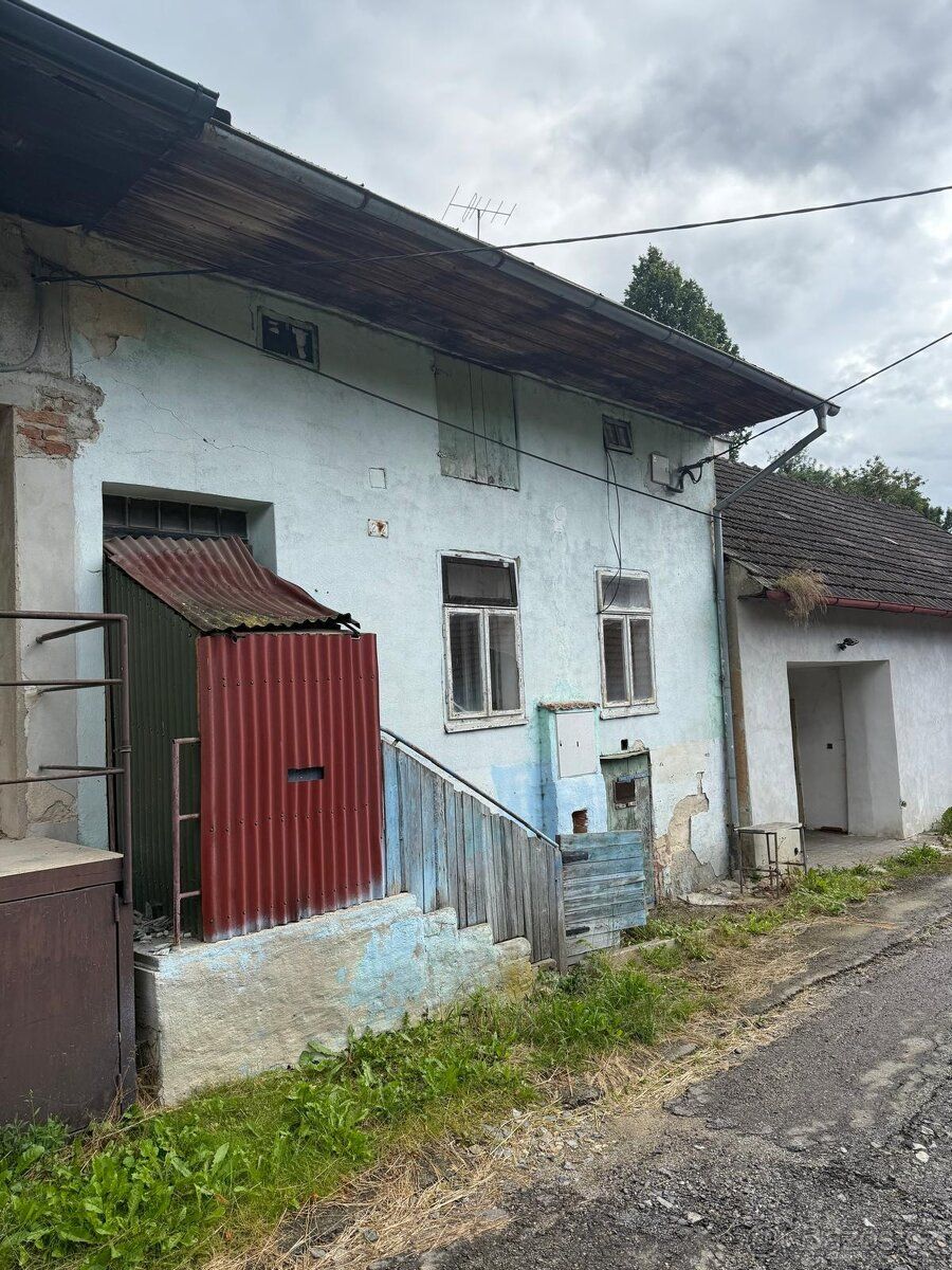 Prodám rodinný dům, Kamenice u Jihlavy,čp.272,zastavěná ploc