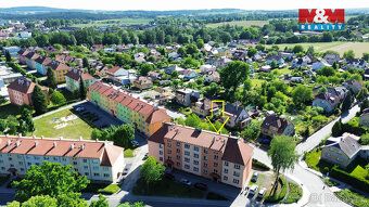 Nabízíme k prodeji světlý byt 2+1 o užitné ploše 54 m² v kli