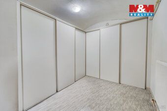 Nabízíme k prodeji prostorný suterénní byt 3+1+T užitné ploš
