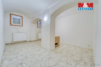 Nabízíme k prodeji prostorný suterénní byt 3+1+T užitné ploš