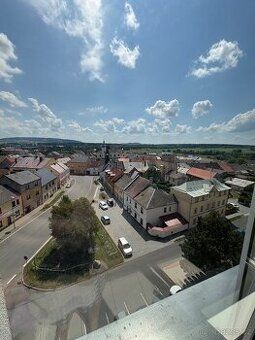 Prodám byt v obci Kosmová- Toužim, 2+1,56 m2, topení Waf, l.
