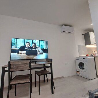 Nabízím k pronájmu moderně a vkusně zařízený byt 1+kk v oblí