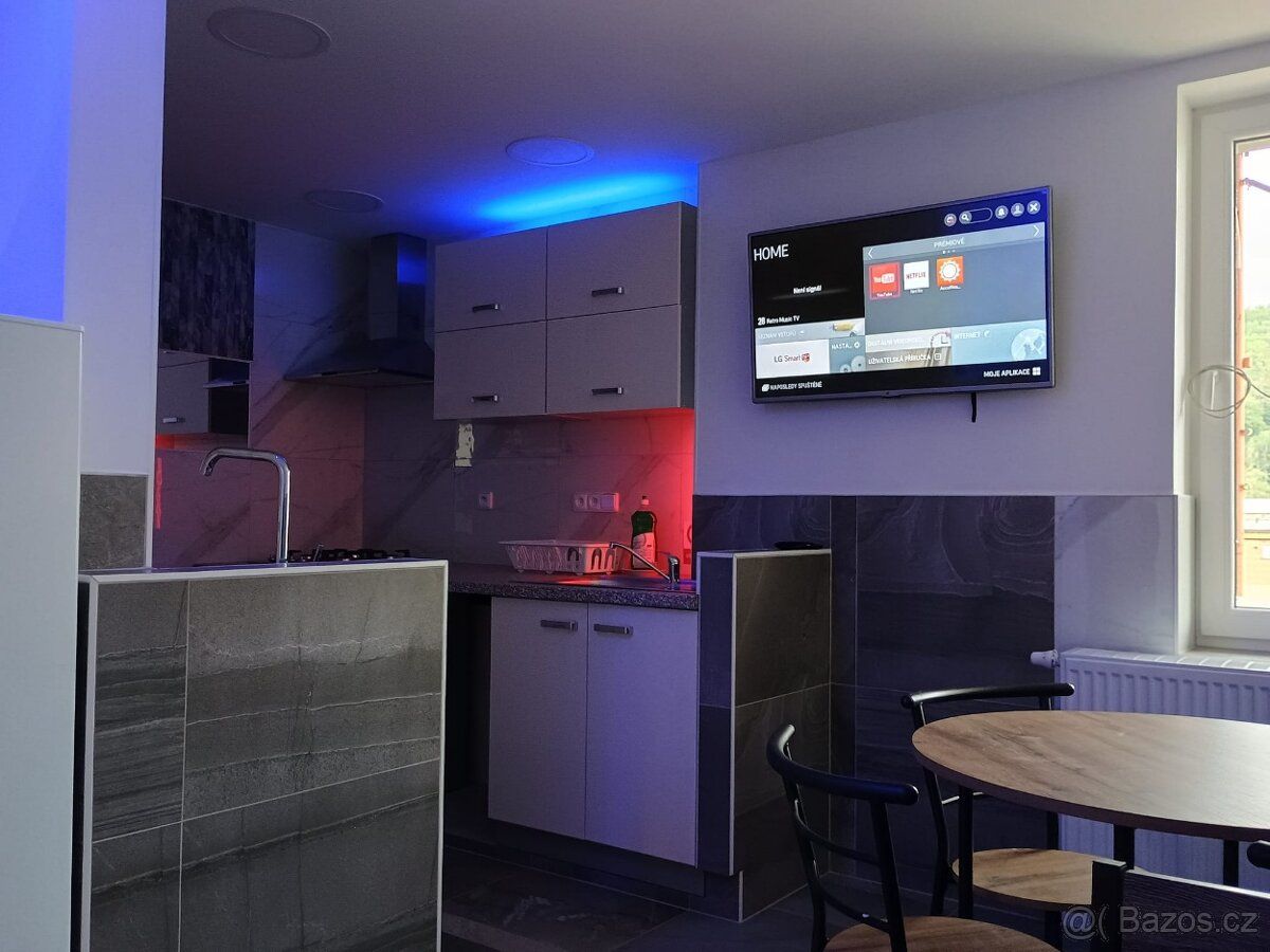Nabízíme pronájem krásných, moderně zařízených pokojů pro 2 