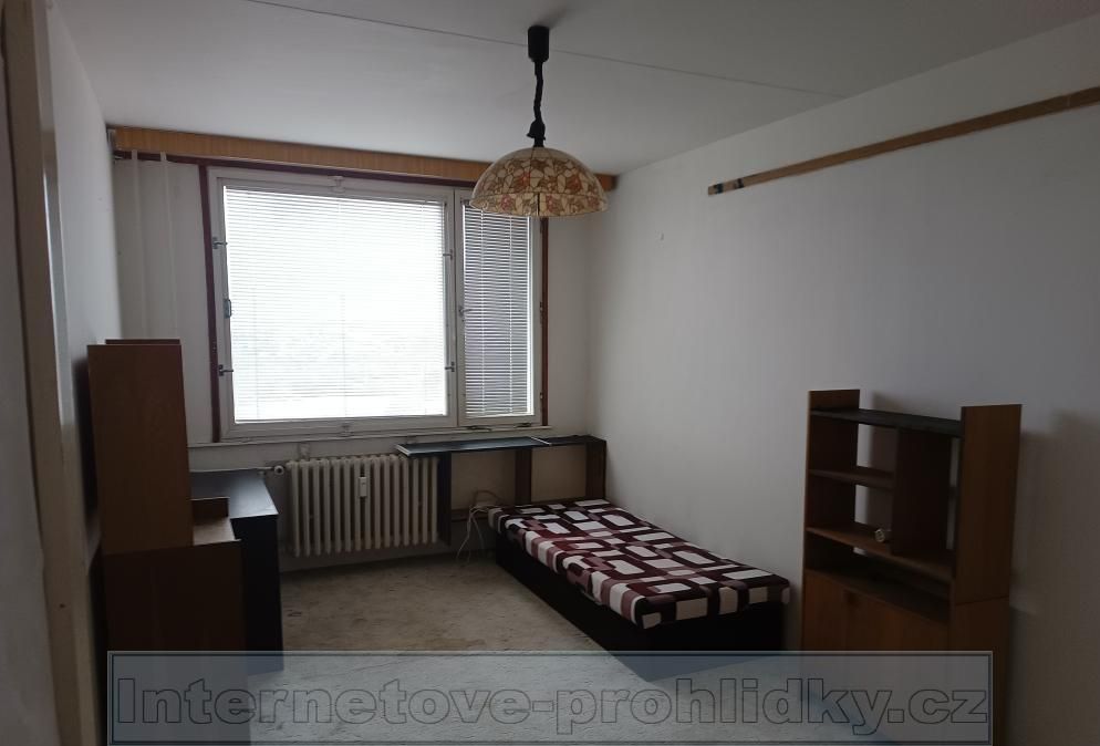 Samostatný pokoj P4 Háje, ul. Krajanská FS00140W Pokoj 24m2,