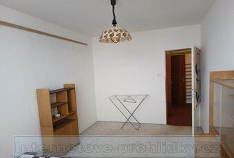 Samostatný pokoj P4 Háje, ul. Krajanská FS00140W Pokoj 24m2,