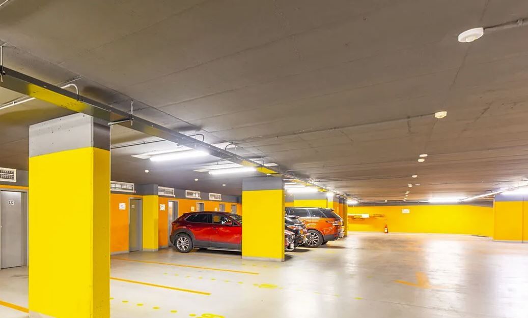Nabízím k okamžitému pronájmu parkovací stání v podzemním po