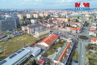 K pronájmu nabízíme kancelářské a skladové prostory. Celková