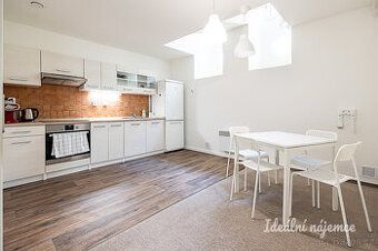 1+1, P1 Staré Město, Krocínova FS00142W Nabízíme k pronájmu 