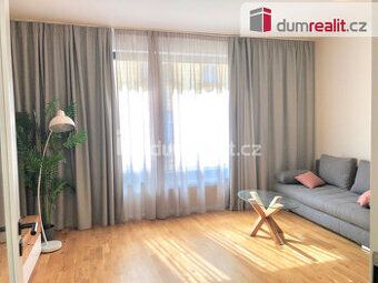 Samostatný pokoj P5 Smíchov, Bieblova FS00147Y K pronájmu po