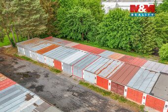 Nabízíme k prodeji garáž na vlastním pozemku o výměře 20 m² 