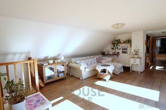 Ev.č. 01449 V zastoupení majitele Vám nabízíme k prodeji RD 