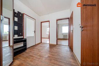 Nabízíme ke koupi byt o dispozici 3+1 s lodžií na ulici Osvo