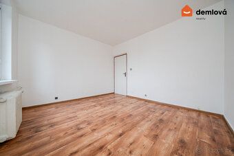 Nabízíme ke koupi byt o dispozici 3+1 s lodžií na ulici Osvo