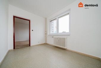 Nabízíme ke koupi byt o dispozici 3+1 s lodžií na ulici Osvo