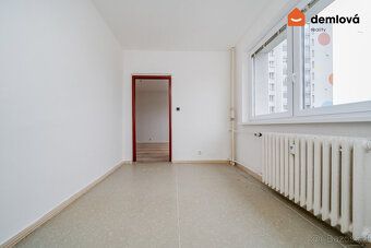 Nabízíme ke koupi byt o dispozici 3+1 s lodžií na ulici Osvo