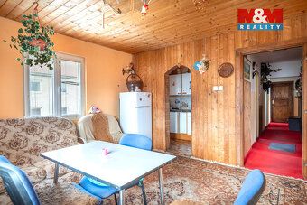 Nabízíme k prodeji rodinný dům se zahradou o celkové ploše 9