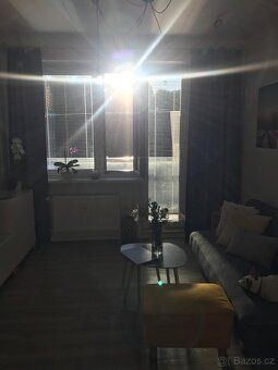 Prodám světlý byt 2+kk ve Vrchlabí – 45 m² s balkonem.
Nabíz