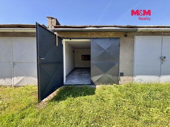 Nabízíme k prodeji garáž o velikosti 18 m2 na ulici Matiční 