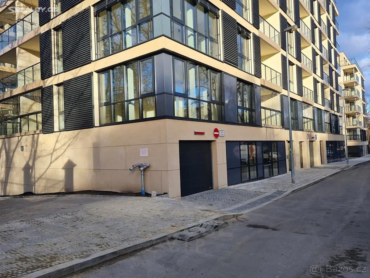Ev.č. 01489 Nabízíme Vám k prodeji sklep o výměře 5,6 m2 v d