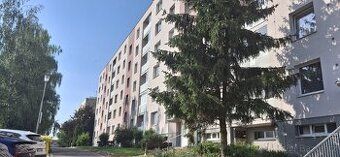 Ev.č. 00307-3 K dlouhodobému pronájmu nabízíme světlý a udrž