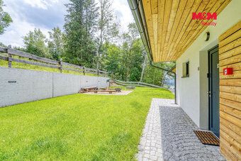 Nabízíme k prodeji exkluzivní plně zařízený mezonetový apart