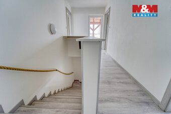 Prodej rodinného domu 4+1, 98 m² – Krukanice u Pernarce
Hled