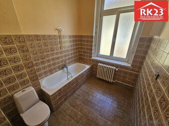 Ev.č. 02030 Prodej prostorného bytu 2+1 s balkonem ve velmi 