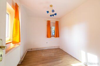 Prodej prostorného RD - penzionu s apartmány a bytem o užitn