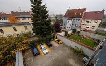 Nabízíme parkovací stání o velikosti 14 m², které se nachází