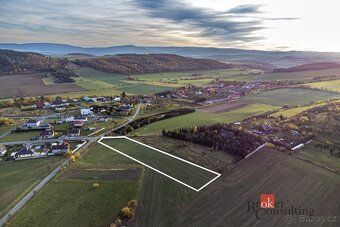 Prodej, pozemky/bydlení, 5113 m2, Tmaň, Beroun [ID 85633]
Na