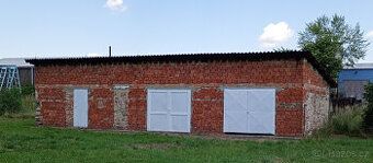 Pronajmu dvou garáž cca 21m² a 22m². Garáž nemá elektriku, v