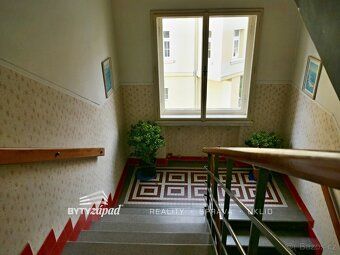 Ev.č. yIVB8780 Naše společnost nabízí k pronájmu exkluzivní 