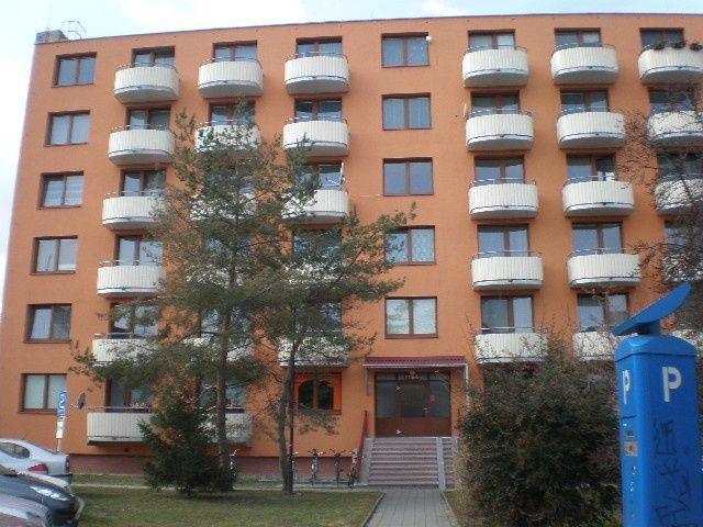Pronájem bytu o výměře 28 m² s balkonem ve 4. patře domu na 