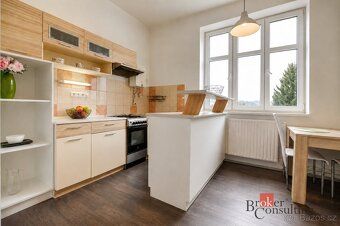 Prodej rodinného domu 290 m2, HostinnéNabízíme k prodeji byt