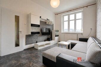 Prodej rodinného domu 290 m2, HostinnéNabízíme k prodeji byt