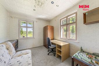 Nabízíme k prodeji útulný cihlový rodinný dům o dispozici 5+