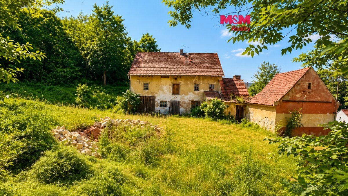 Nabízíme k prodeji zemědělskou usedlost určenou k demolici, 