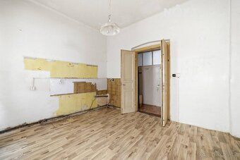 Činžovní dům na Husově náměstí v Benátkách nad Jizerou – inv