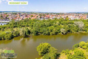 Ev.č. 03557 Moderní architektonické řešení a vydané stavební