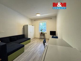 Ev.č. ZL04760 Nabízíme k pronájmu menší nezařízený pokoj v k