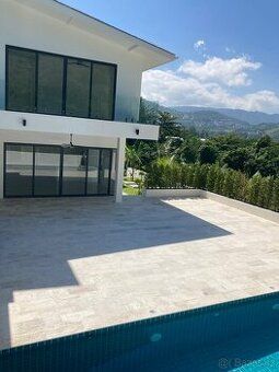 DUM NA PRODEJ - SEVID - 70M OD MOŘE CENA 420.000 eur + popla