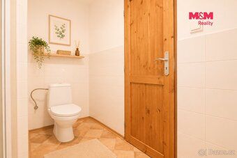 Nabízíme k pronájmu byt 1+1 o velikosti 43 m², situovaný v ž